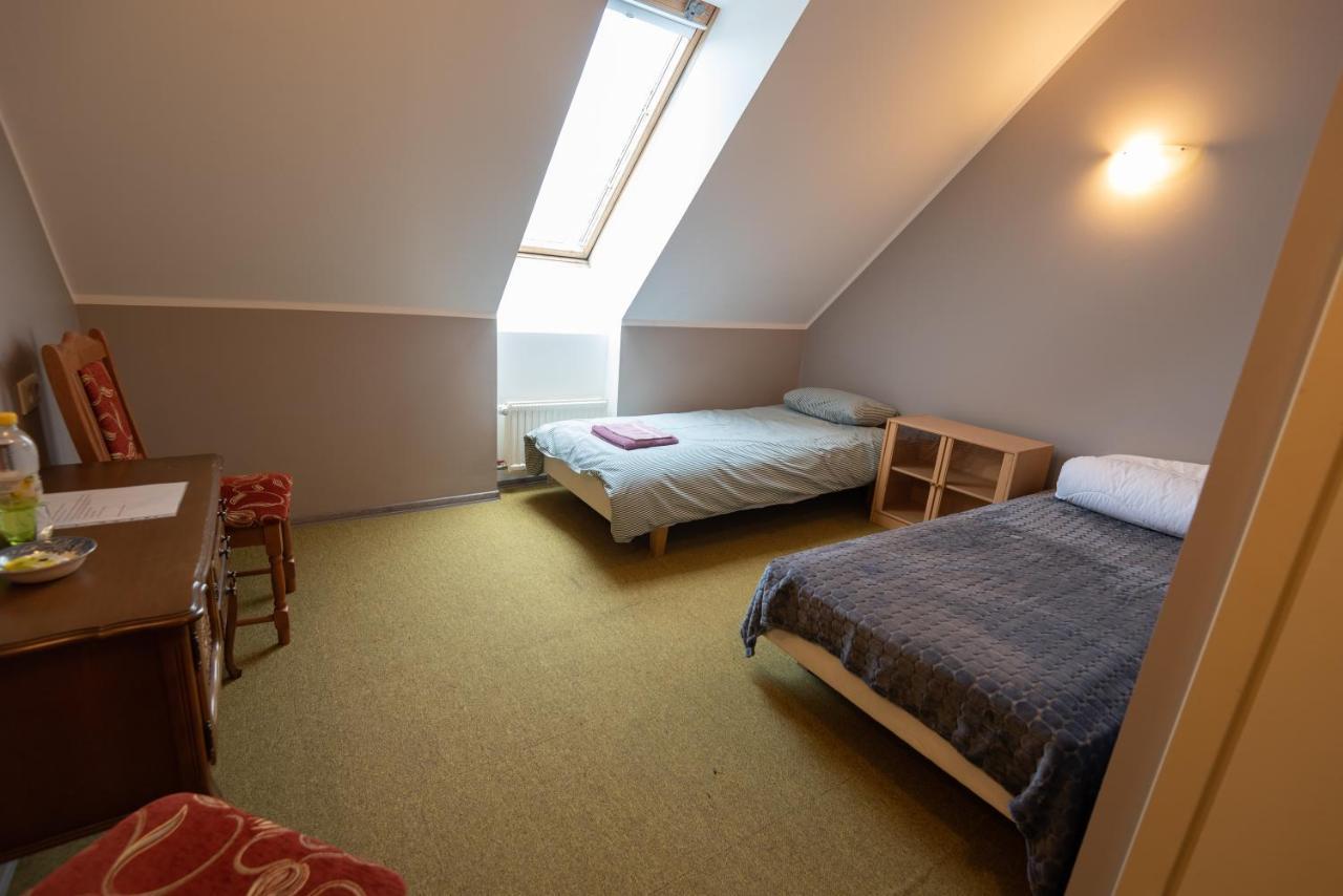 Aiakeskuse Hostel Rakvere Luaran gambar