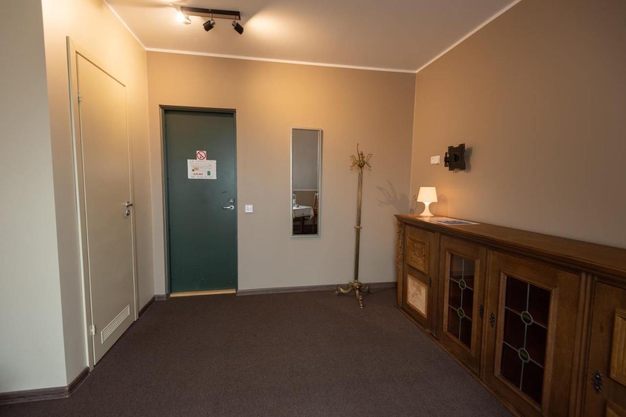 Aiakeskuse Hostel Rakvere Luaran gambar