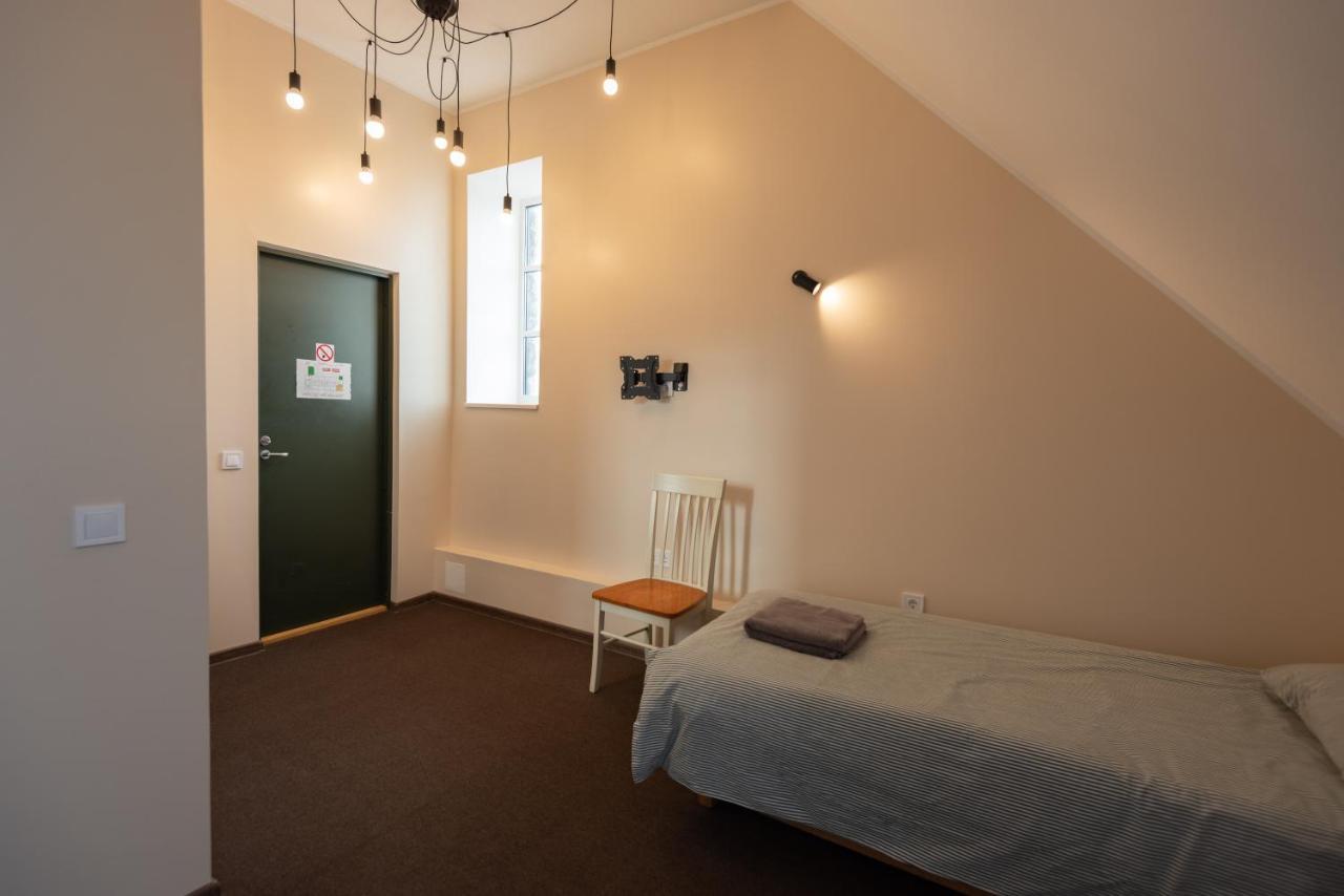 Aiakeskuse Hostel Rakvere Luaran gambar