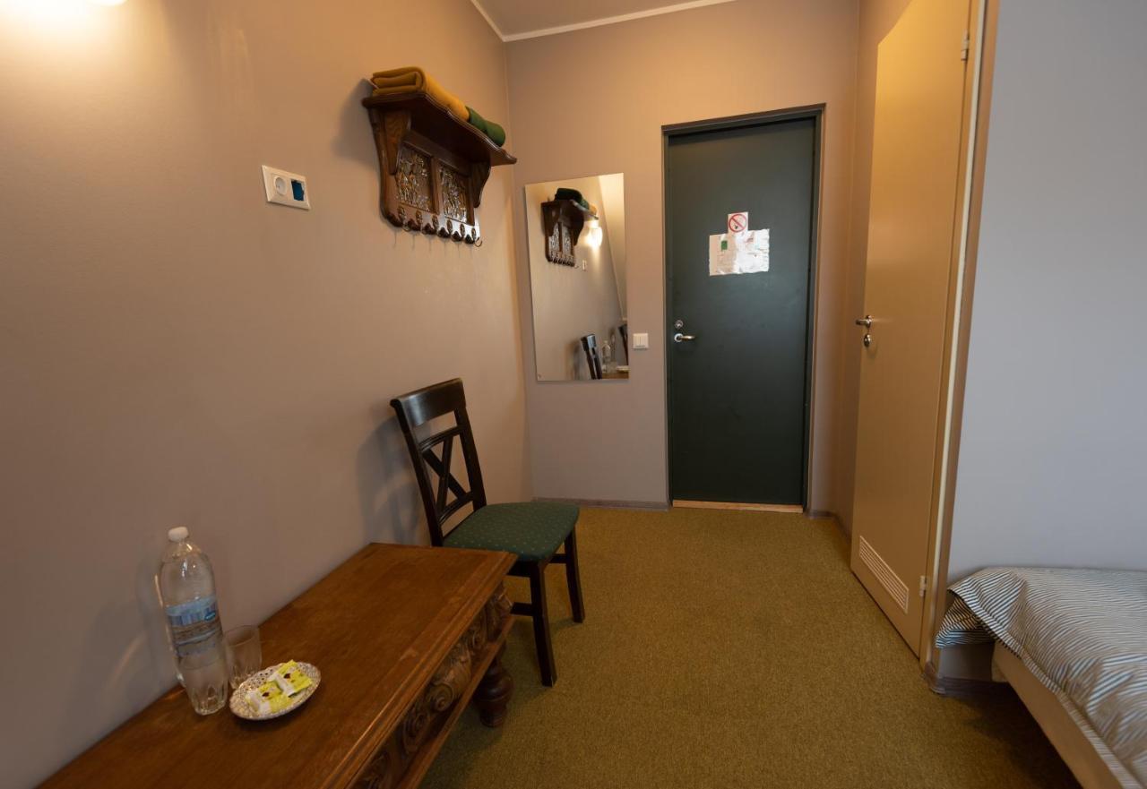 Aiakeskuse Hostel Rakvere Luaran gambar